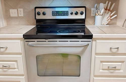 Hattiesburg House | Amazing NEW 3-bedroom house in charming Hattiesburg only 8 miles from USM
