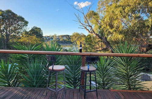 Loch Sport House | An entertainer's paradise featuring deck and bar. Relaxed Home, Amazing Views.n