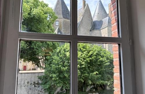 Jaligny-sur-Besbre House | Ancienne cure rénovée, charme et confort modernes - FR-1-489-459