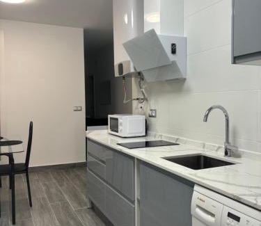 Los Tilos Apartment | Apartamento 6 a 3 min caminando de la Estación de Bus y Tren María Zambrano 6