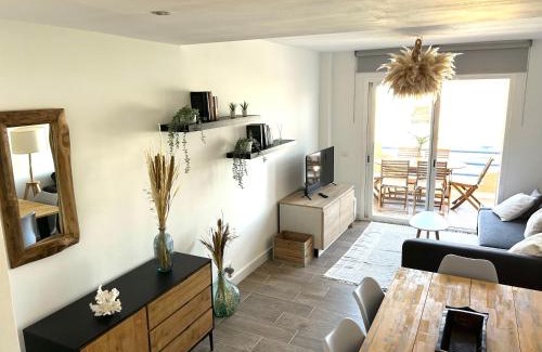 Tarifa Apartment | Apartamento Los Lances en Primera línea de playa con piscina