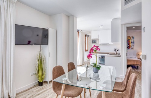 Historic Center of Estepona Apartment | Apartamentos Donato Vista Mar by Croma
