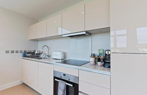 Sunbury on Thames Apartment | Apartment 101 Sided