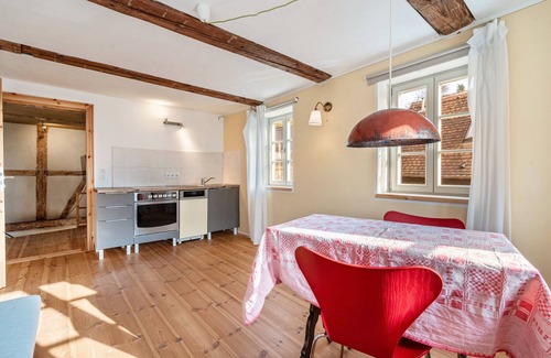 Wachwitz Apartment | Apartment '2 Zimmer Ferienwohnung Elbblick' with Shared Terrace, Shared Garden and Wi-Fi