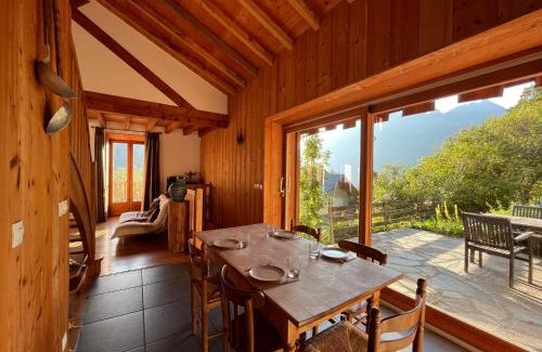 Oz-en-Oisans Apartment | Apartment Belledonne 3 minutes from Alpe d Huez Grand Domaine via Oz en Oisans