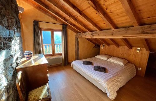 Oz-en-Oisans Apartment | Apartment Belledonne 3 minutes from Alpe d Huez Grand Domaine via Oz en Oisans