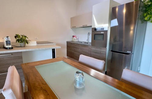 Bornato Apartment | Apartment 'Bnbike - La vetrata sui vigneti'