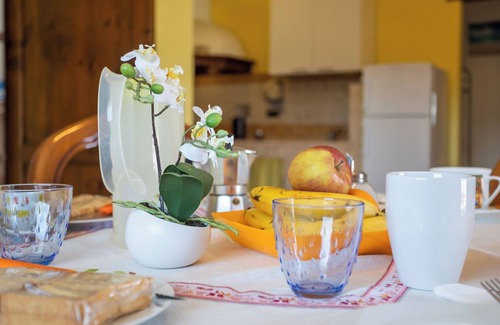 Viddalba Apartment | Apartment "Casa Vacanza Con Vista Panoramica" with Mountain View, Private Terrace & Wi-Fi