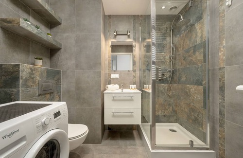 Psie Pole Apartment | Apartment Close to the River by Renters