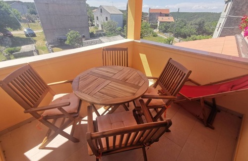 Sveti Jakov Apartment | Apartment in Stivan with Terrace, Air condition, WIFI, Washing machine (920-3)