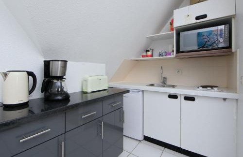 Cabourg Apartment | Apartment La Guillaumière-1 by Interhome