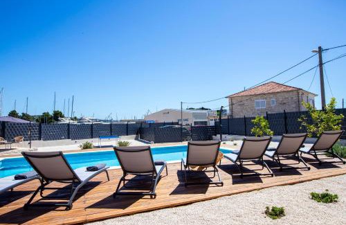 Seget Donji Apartment | Apartment Laura-Villa La dolce vita