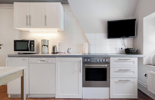 Emmelsbull Apartment | Apartment 'Mövennest' with Shared Terrace, Shared Garden and Wi-Fi
