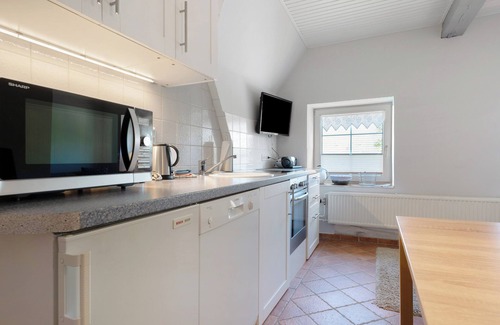 Emmelsbull Apartment | Apartment 'Mövennest' with Shared Terrace, Shared Garden and Wi-Fi
