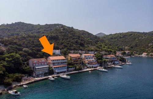 Zaklopatica Apartment | Apartment Marina