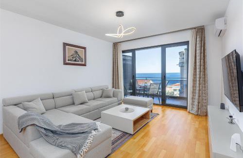 Sveti Stefan Apartment | Apartment Perfekt Lux Sveti Stefan
