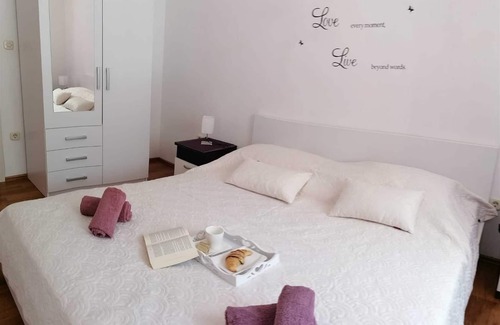 Putnikovic Apartment | Apartment Seahorse 4+1
