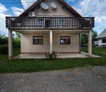 Catrnja Apartment | Apartment Smoljanac 14979b