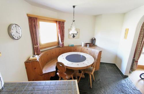 Samedan Apartment | Apartment Tauschna mit Privat-Pool