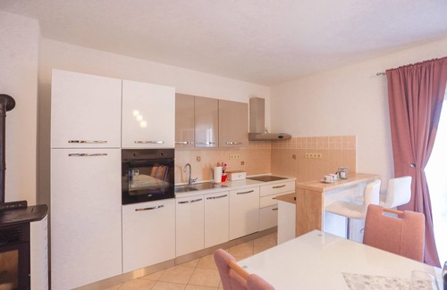 Podstrana Apartment | Apartment Vesna near beach with balcony