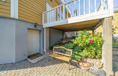 Viljandi Apartment | Apartment With a Lake View and Sauna