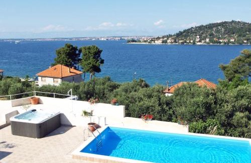 Kali Apartment | Apartment Zdenko-6 by Interhome