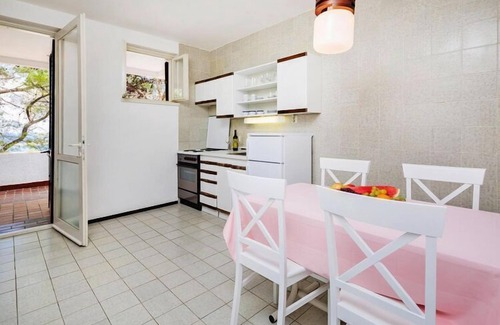Island Hvar Apartment | Apartments Fontana Resort in Jelsa, with swimming pool