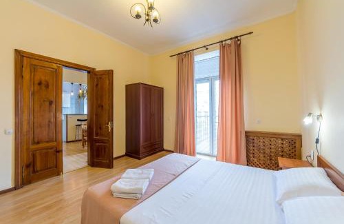 Besarabka Apartment | Apartments in the CENTER on Shota Rustaveli