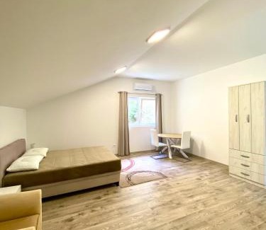Orahovac Apartment | Apartments Lav