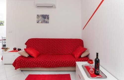 Babin Kuk Apartment | Apartments Pojko - Standard One-Bedroom Apartment with Terrace Red