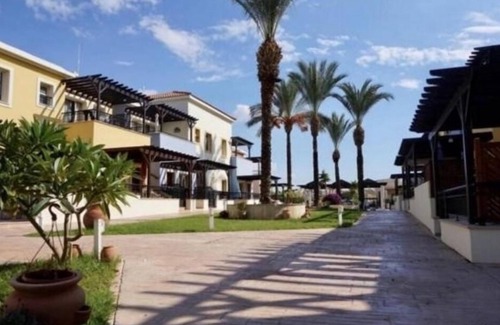 Universal Apartment | Aphrodite Gardens Apt 27