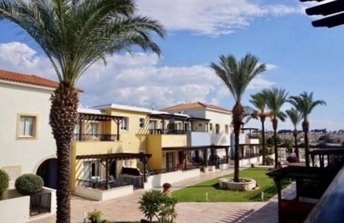 Universal Apartment | Aphrodite Gardens Apt 27
