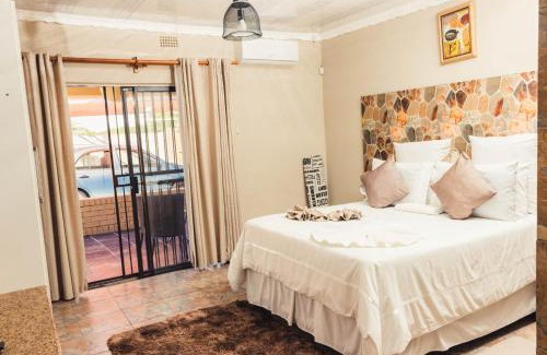 Maun House | APICAL GUESTHOUSE