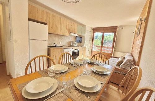 Flumet Apartment | Appartement 3 pièces Flumet - 6 pers, piscine, parking - FR-1-603-118