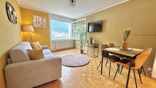 Montreux City Centre Apartment | Appartement centre vue lac Léman
