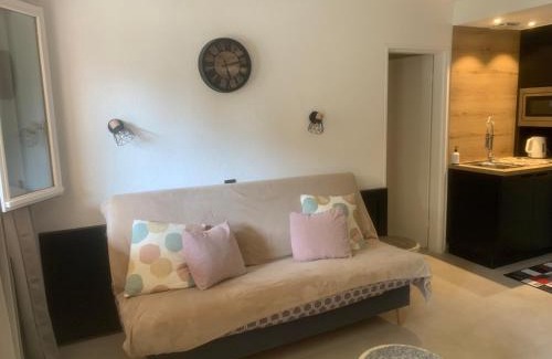 Valescure Apartment | Appartement Coté jardin - Wifi