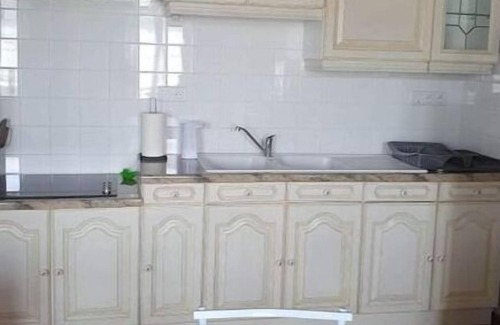 Tonnay-Charente Apartment | Appartement Mitoyen, Commerces à Proximité, à 5 km Cure Thermale de Rochefort