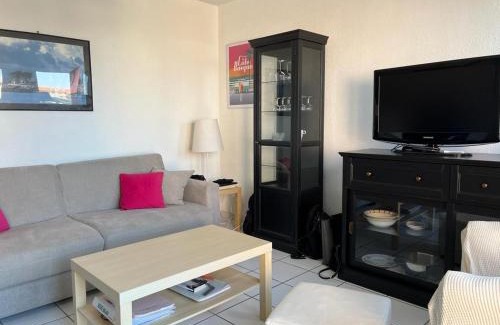 Anglet Apartment | Appartement T2 cosy bord de plage à Anglet, terrasse, 2 étoiles - FR-1-239-884