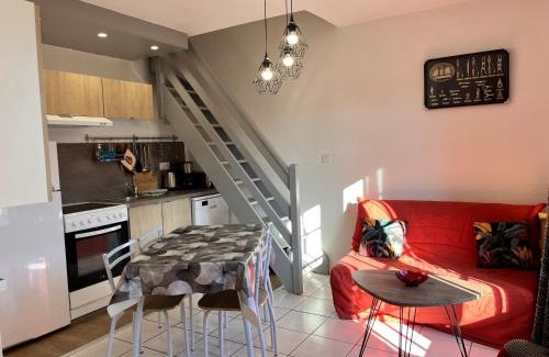 Courseulles-sur-Mer Apartment | APPT 4P - Manoirs 1 à la Mer Chez Claudette & Marc