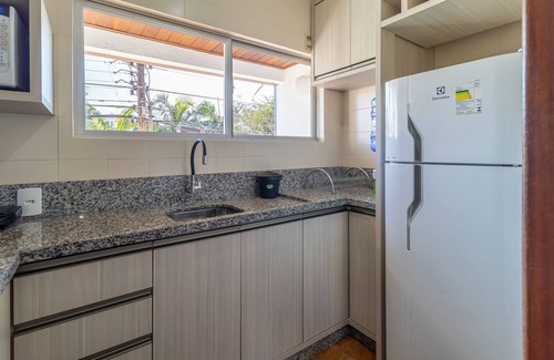 Canasvieiras Apartment | Apt 6 min From the sea in Canasvieiras-sc Rba201