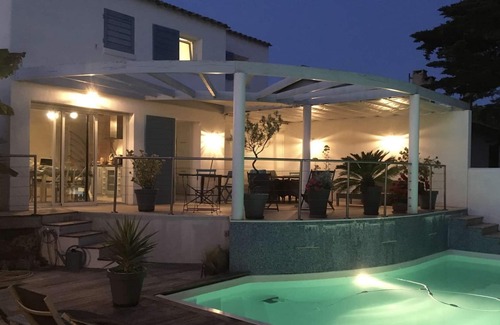 La Bree-les-Bains Villa | ▪️Architect's villa ▪️high standing ▪️swimming pool ▪️breathtaking sea view ▪️