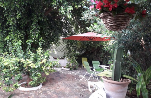 Tavira Cottage | Arco studio with large backyard in the historic center of Tavira.