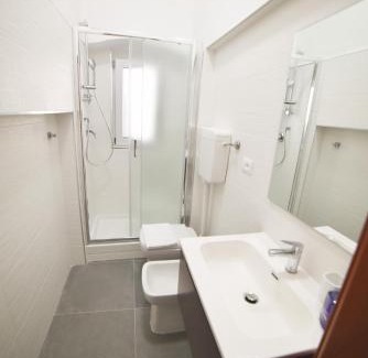 Roiano-Gretta-Barcola-Cologna-Scorcola House | Aria di Sale Hostel