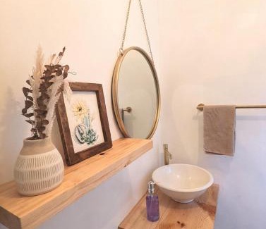Del Cerrillo House | Artisanal-Casa in the Center of San Cris