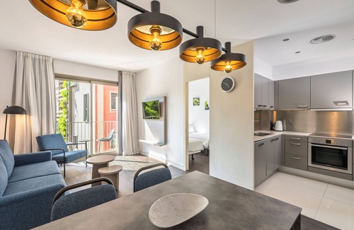 Gothic Quarter Apartment | Aspasios Catedral Apartments