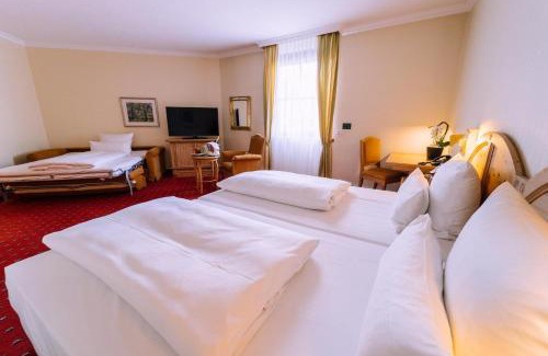 Schwaig Hotel | Atomis Hotel Munich Airport by Mercure