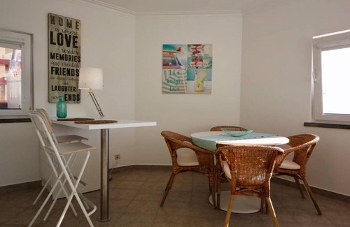 Parede Apartment | Avencas Beach House - Ocean View