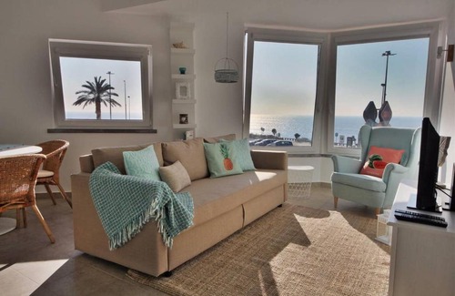Parede Apartment | Avencas Beach House - Ocean View