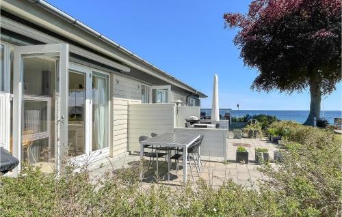 Sandkaas Apartment | Awesome Apartment In Allinge