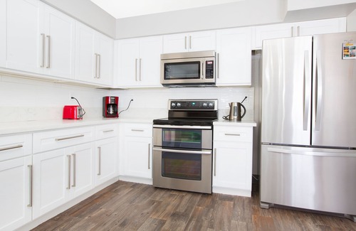 Chinatown House | Awesome House Big Pool Near Strip 4BD WIFI